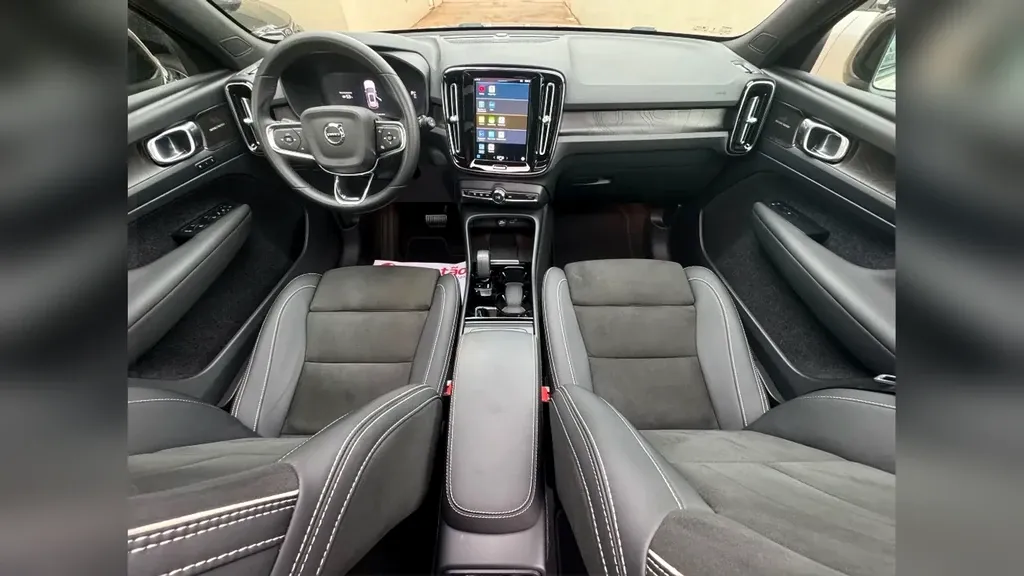 Volvo XC40 - Imagem 8