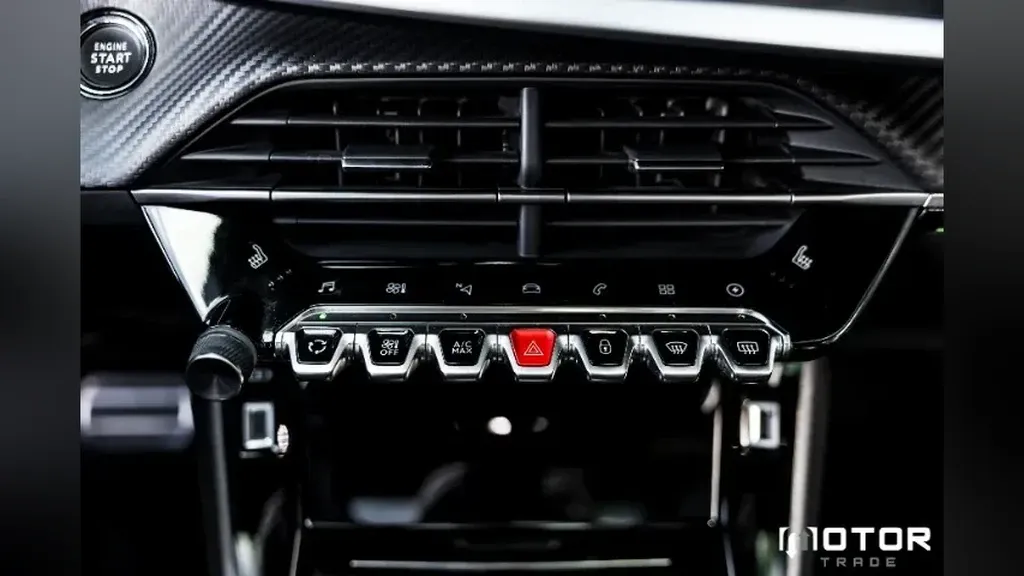 Peugeot E-2008 - Imagem 7