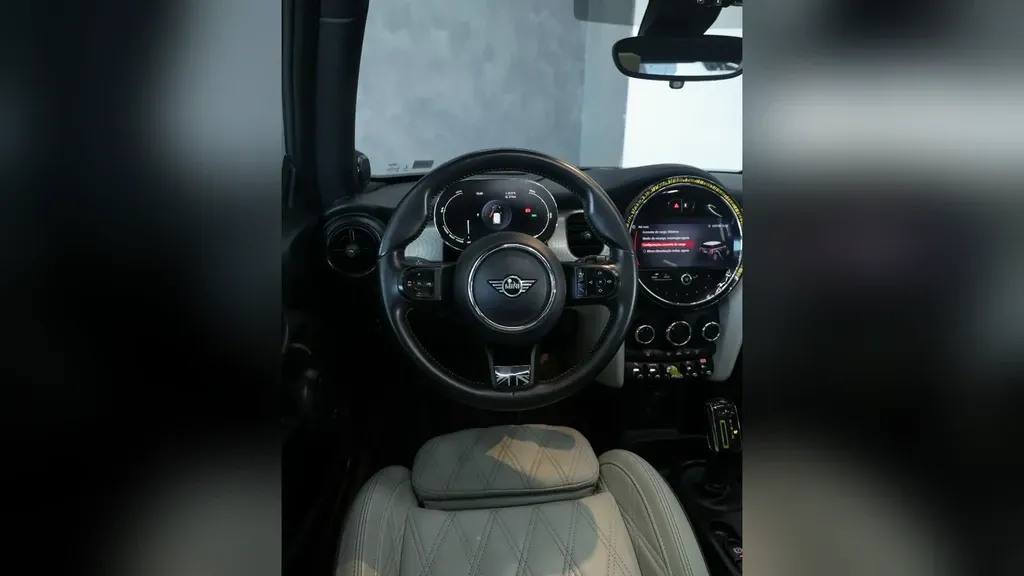 Mini Cooper SE - Imagem 11