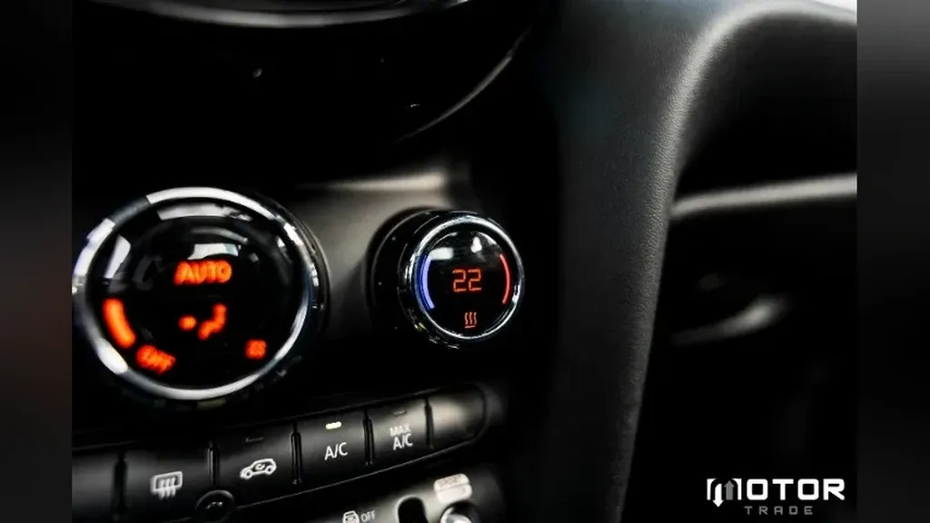 Mini Cooper SE - Imagem 9