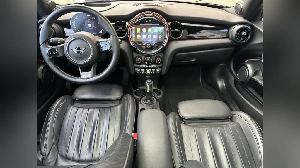 Mini Cooper SE - Imagem 7