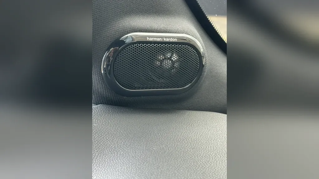 Mini Cooper SE - Imagem 11