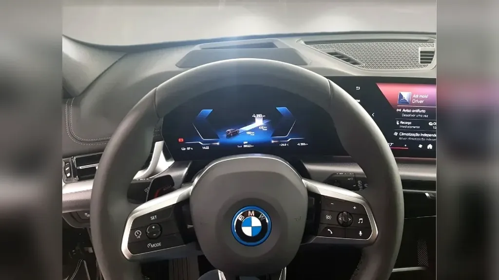BMW IX1 - Imagem 8