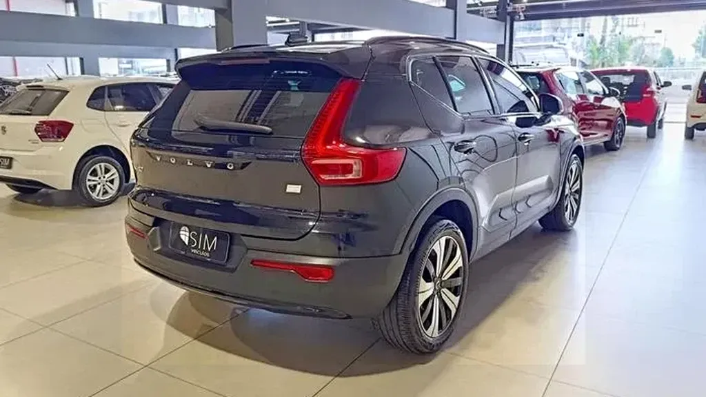 Volvo XC40 Recharge - Imagem 5