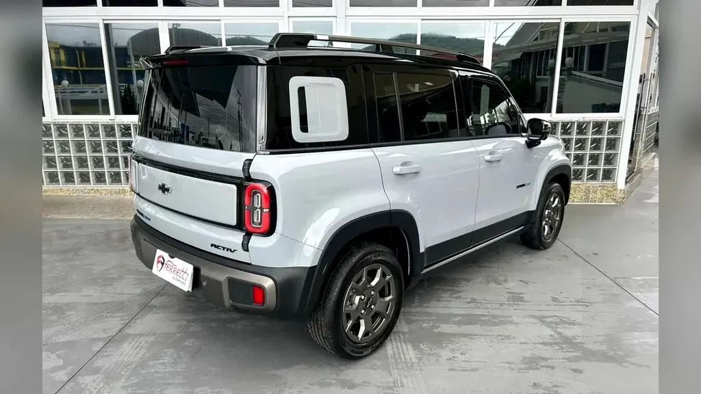 Chevrolet Spark Euv - Imagem 14