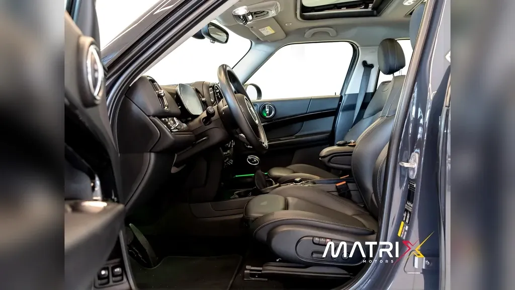 Mini Cooper SE - Imagem 17