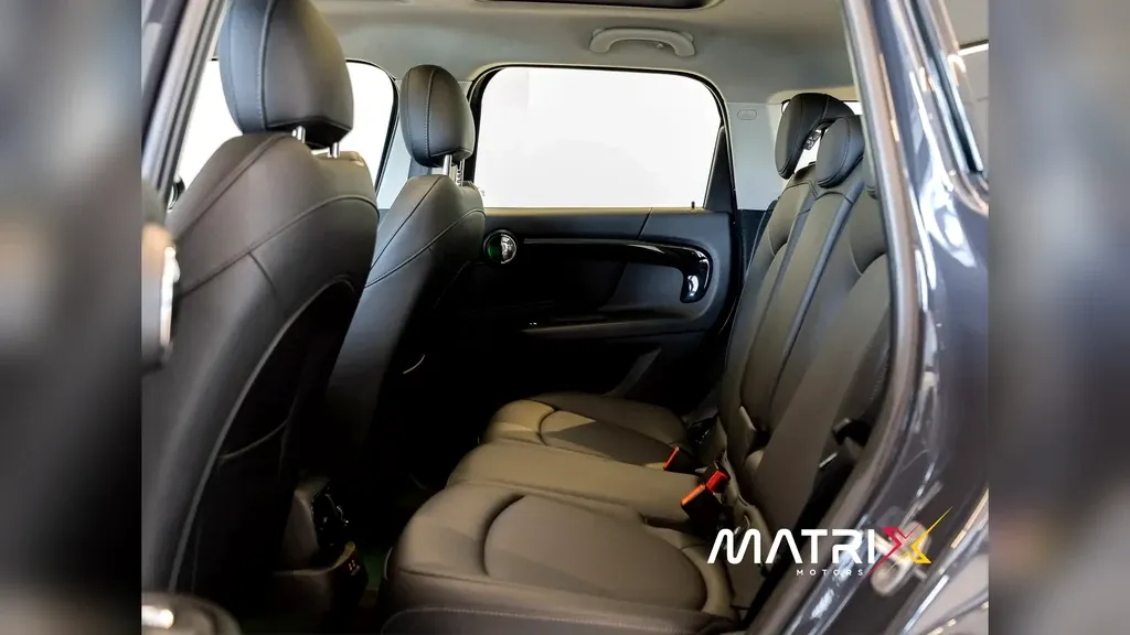 Mini Cooper SE - Imagem 19