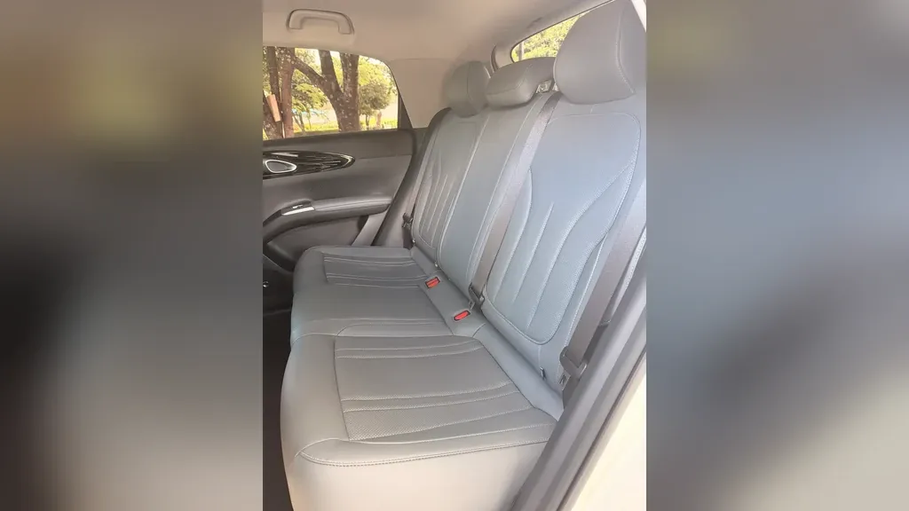 Geely EX2 - Imagem 11