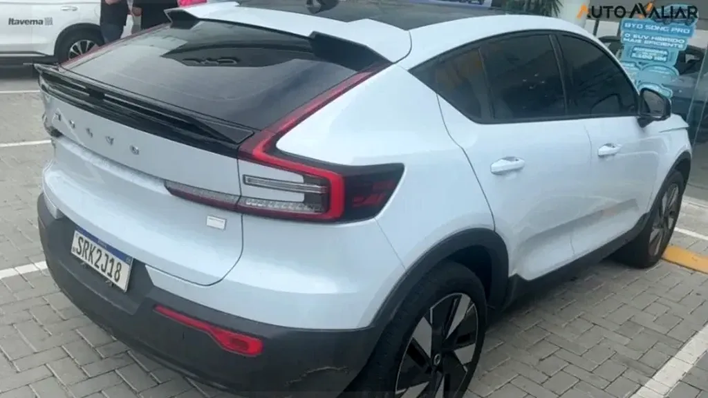 Volvo C40 Recharge - Imagem 4