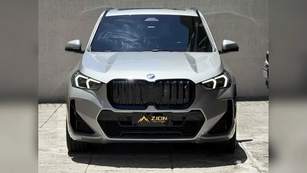 BMW IX1 - Imagem 2