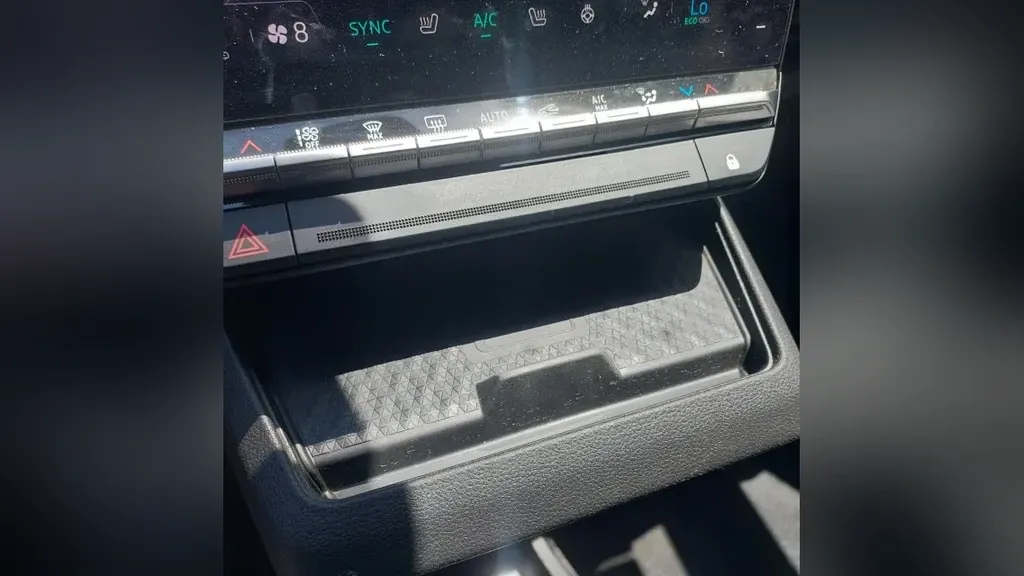 Renault Megane E-tech Electric - Imagem 10