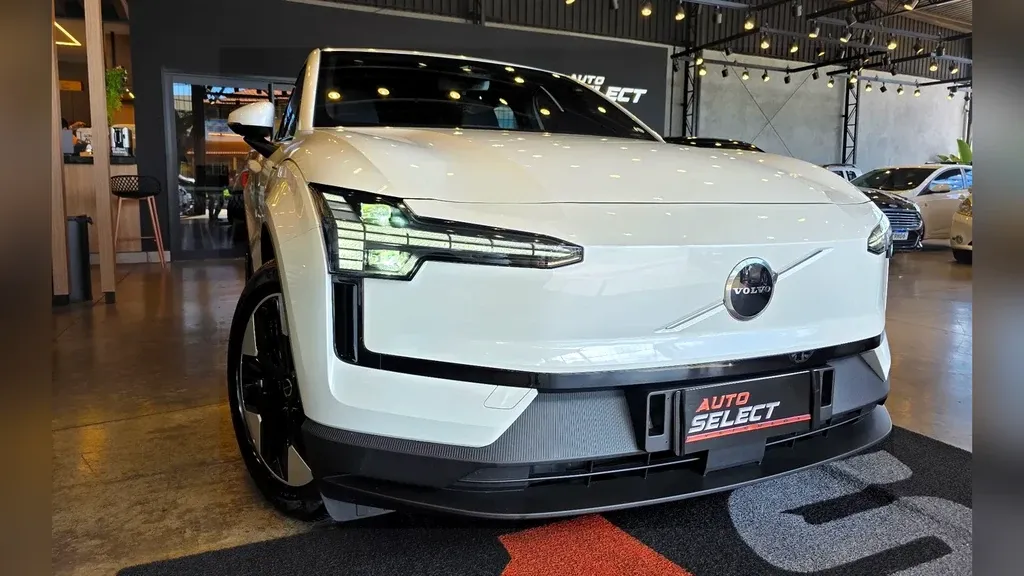 Volvo EX30 - Imagem 7