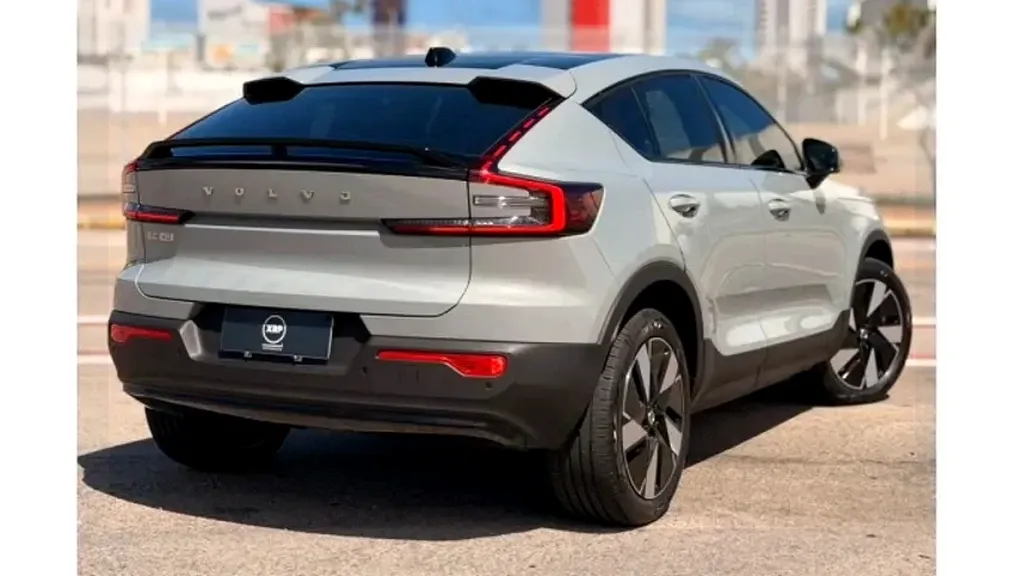 Volvo Ec40 - Imagem 10