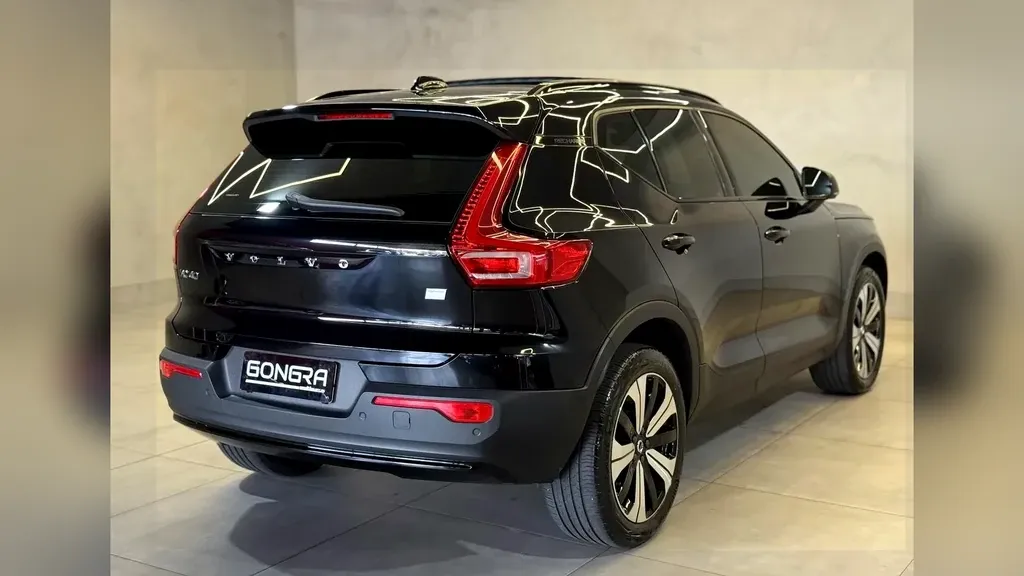 Volvo XC40 Recharge - Imagem 5