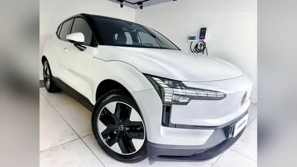 Volvo EX30 - Imagem 4