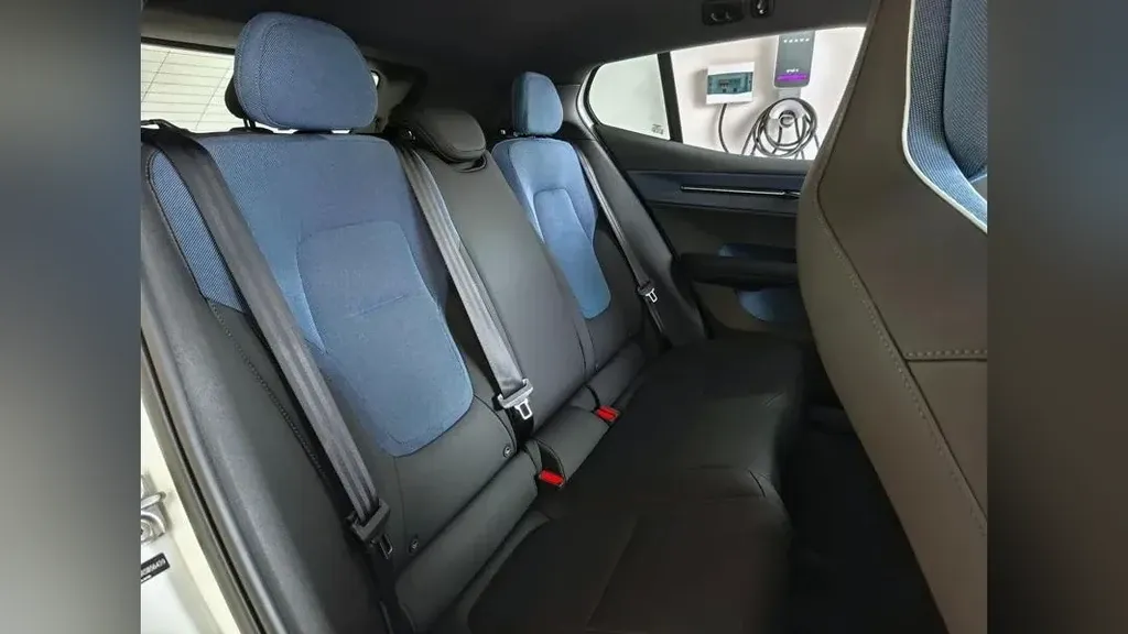 Volvo EX30 - Imagem 15