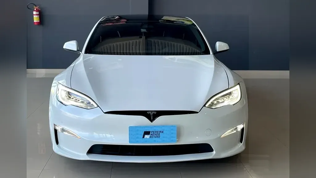 Tesla Model S - Imagem 4