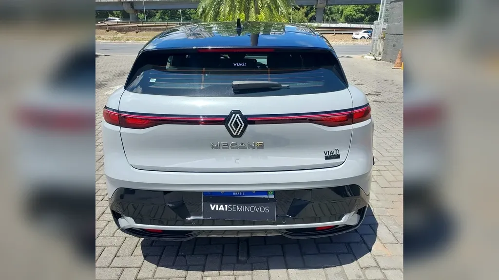 Renault Megane E-tech Electric - Imagem 6