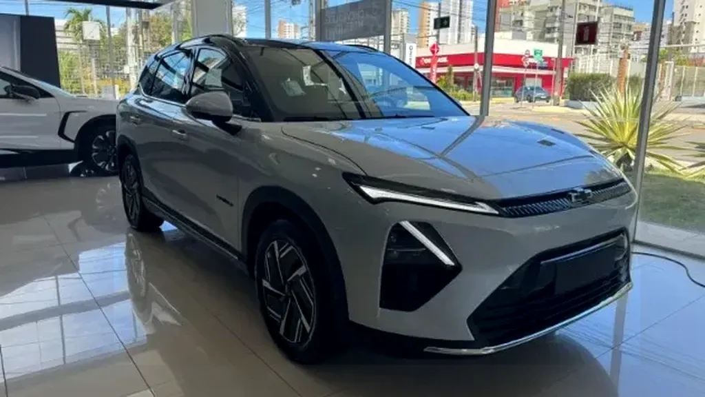 Chevrolet Captiva EV - Imagem 4