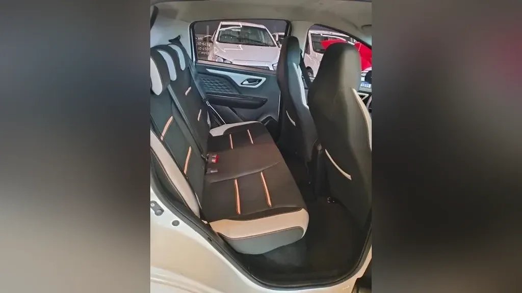 JAC E-JS1 - Imagem 15