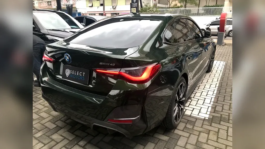 BMW I4 Edrive40 - Imagem 9