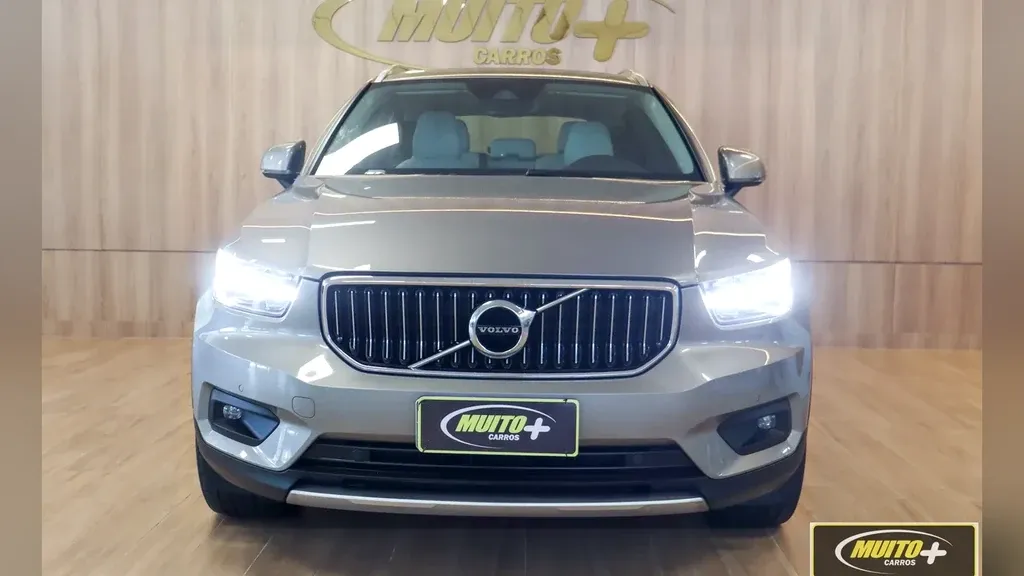 Volvo XC40 - Imagem 2