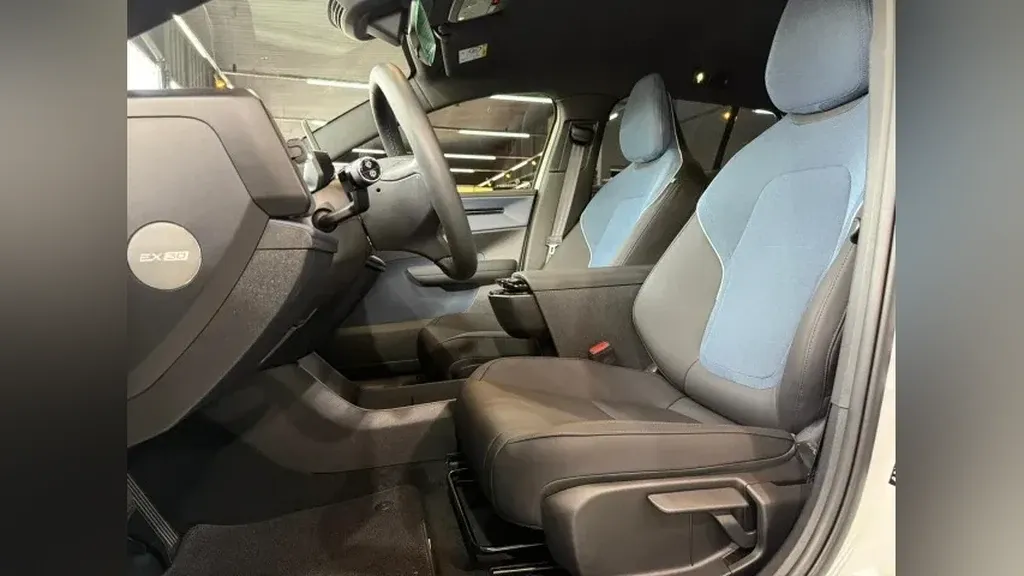 Volvo EX30 - Imagem 15