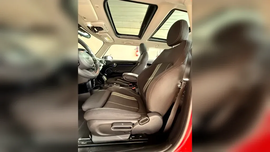 Mini Cooper SE - Imagem 12