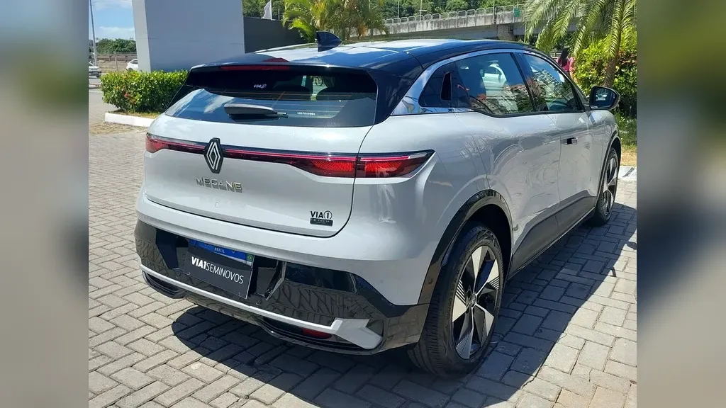 Renault Megane E-tech Electric - Imagem 4