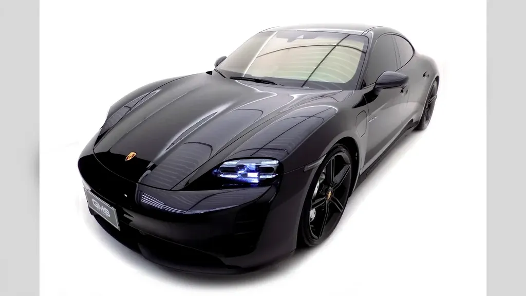 Porsche Taycan - Imagem 3