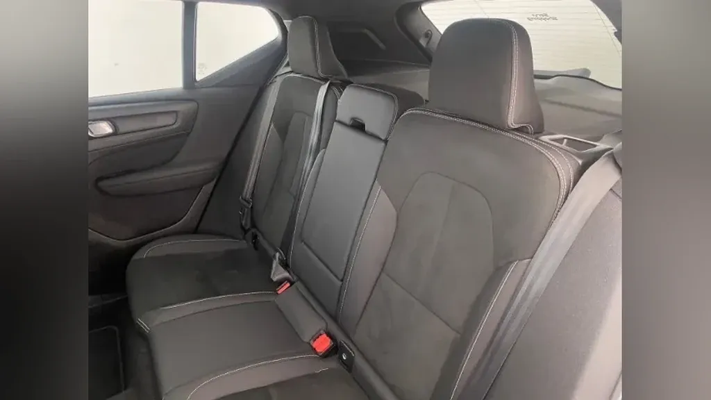 Volvo XC40 Recharge - Imagem 14