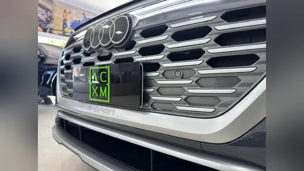 Audi Q8 Sportback E-tron - Imagem 20