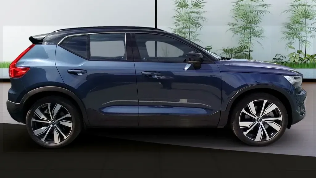 Volvo XC40 Recharge - Imagem 3