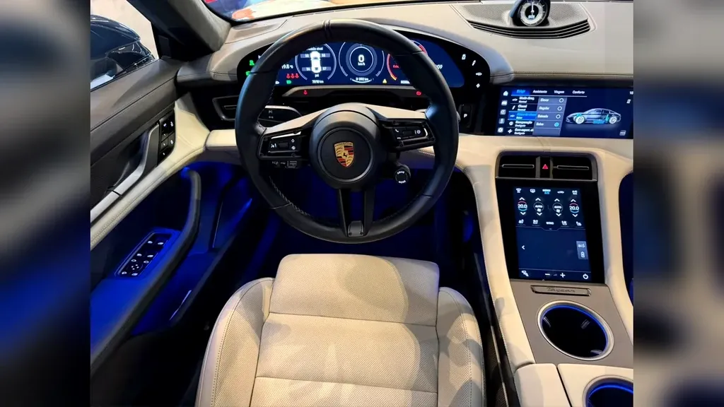 Porsche Taycan - Imagem 10