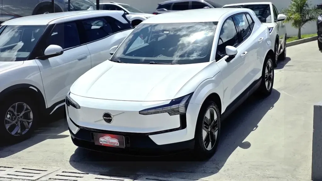 Volvo EX30 - Imagem 4