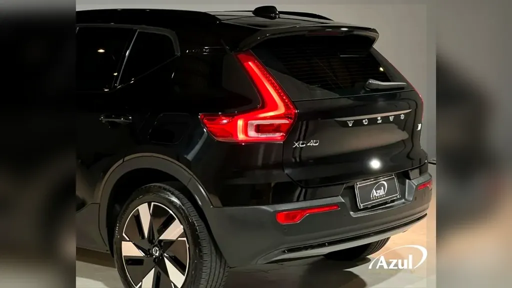 Volvo XC40 Recharge - Imagem 8