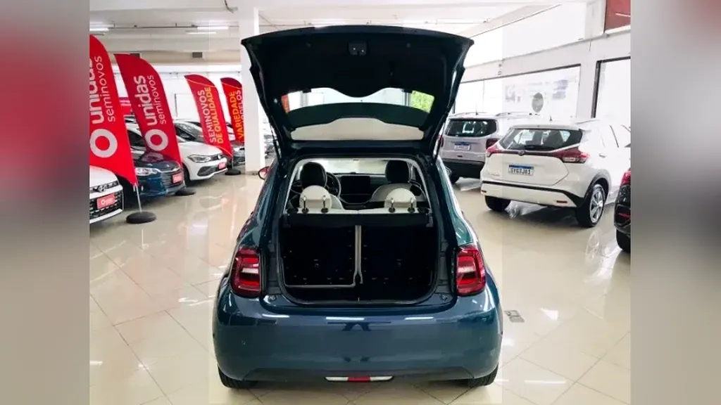 Fiat 500e - Imagem 8