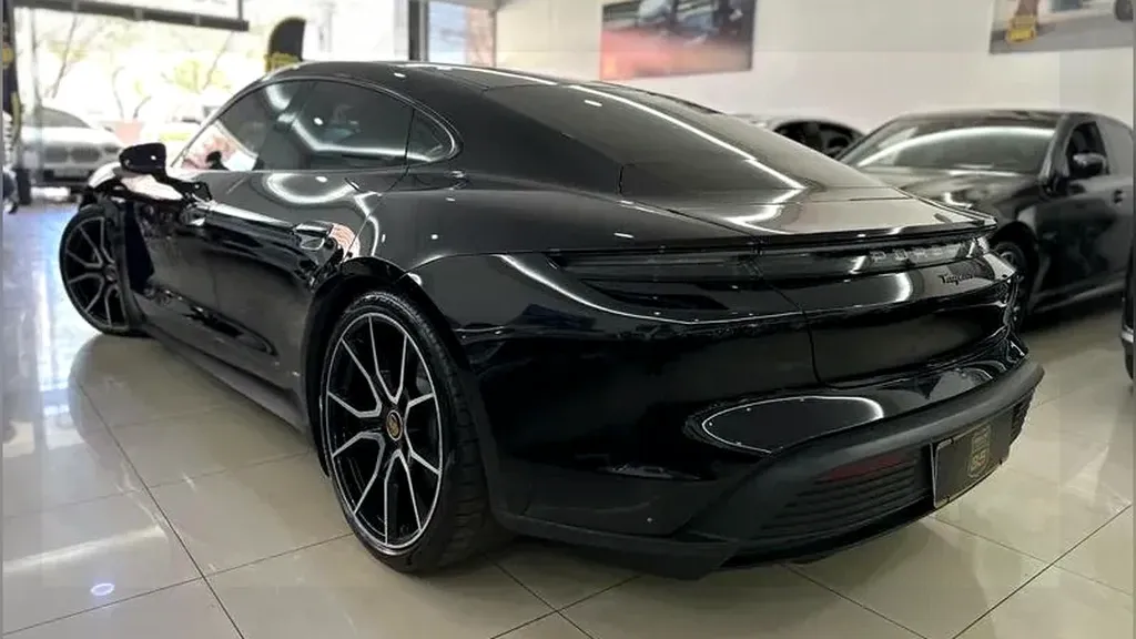 Porsche Taycan - Imagem 9
