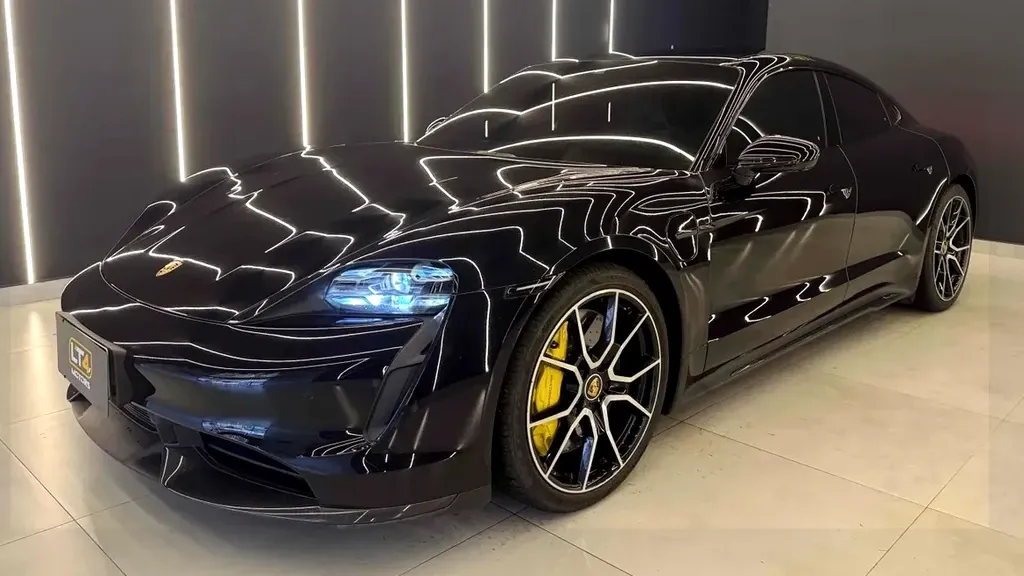 Porsche Taycan - Imagem 4