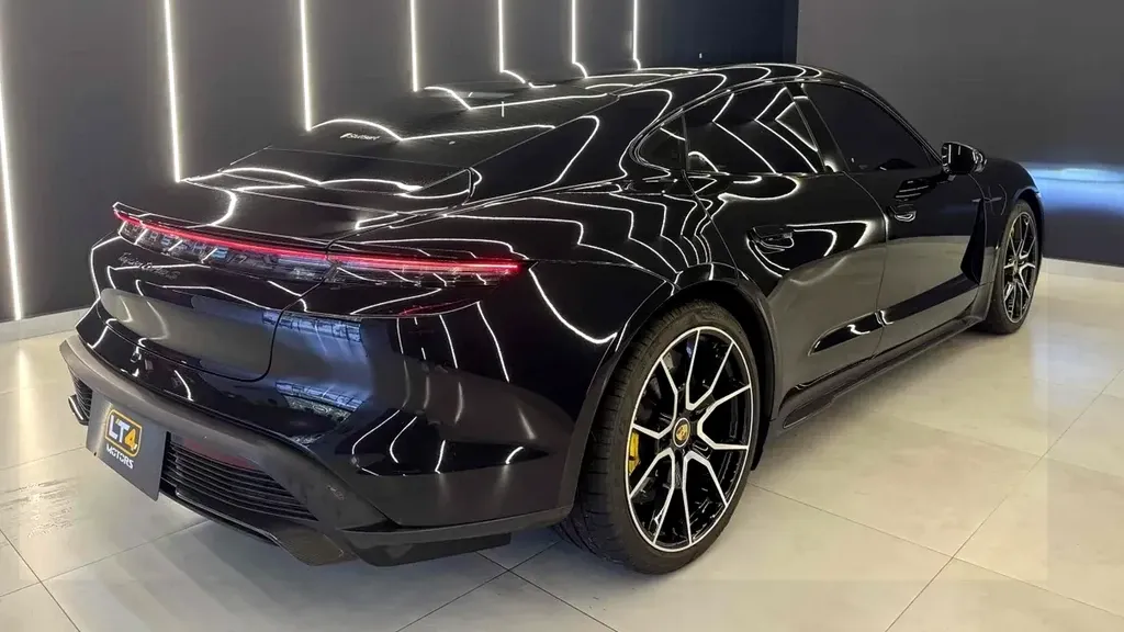 Porsche Taycan - Imagem 6