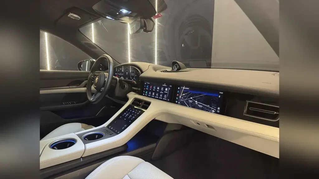 Porsche Taycan - Imagem 10