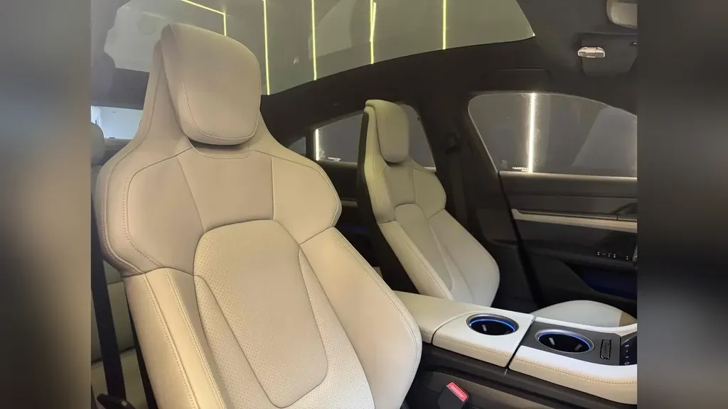 Porsche Taycan - Imagem 11