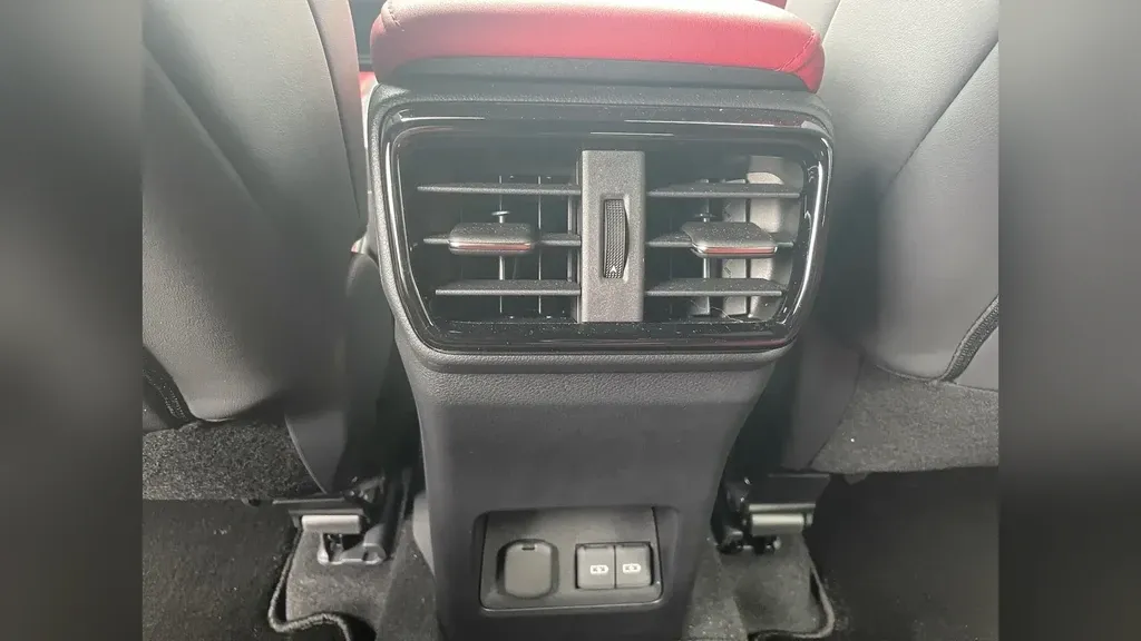 Lexus Nx 450h+ Plug-in Hybrid - Imagem 17