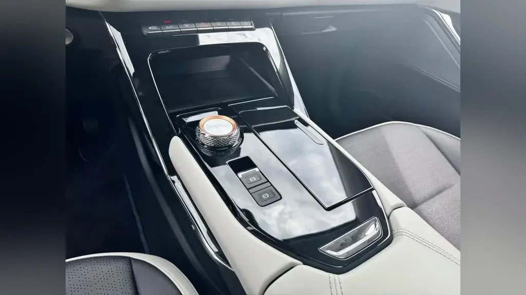 GWM Haval H6 Plug-in Hybrid - Imagem 14