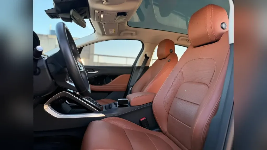 Jaguar I-pace - Imagem 9