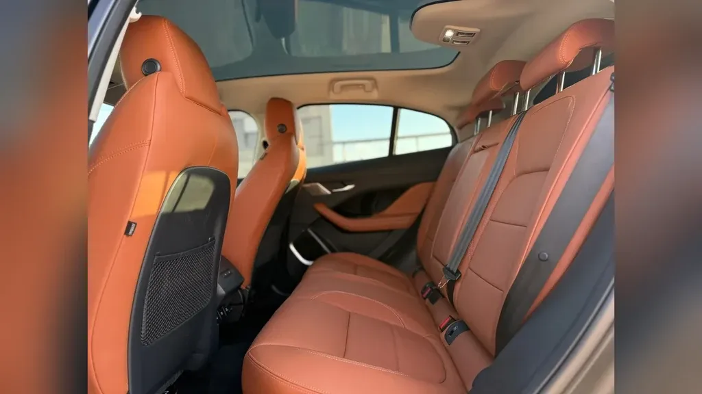 Jaguar I-pace - Imagem 10