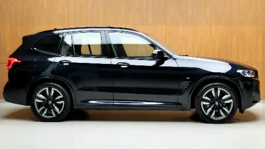 BMW IX3 - Imagem 6