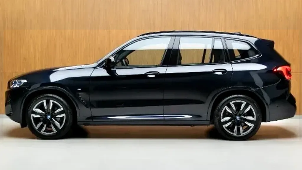 BMW IX3 - Imagem 7