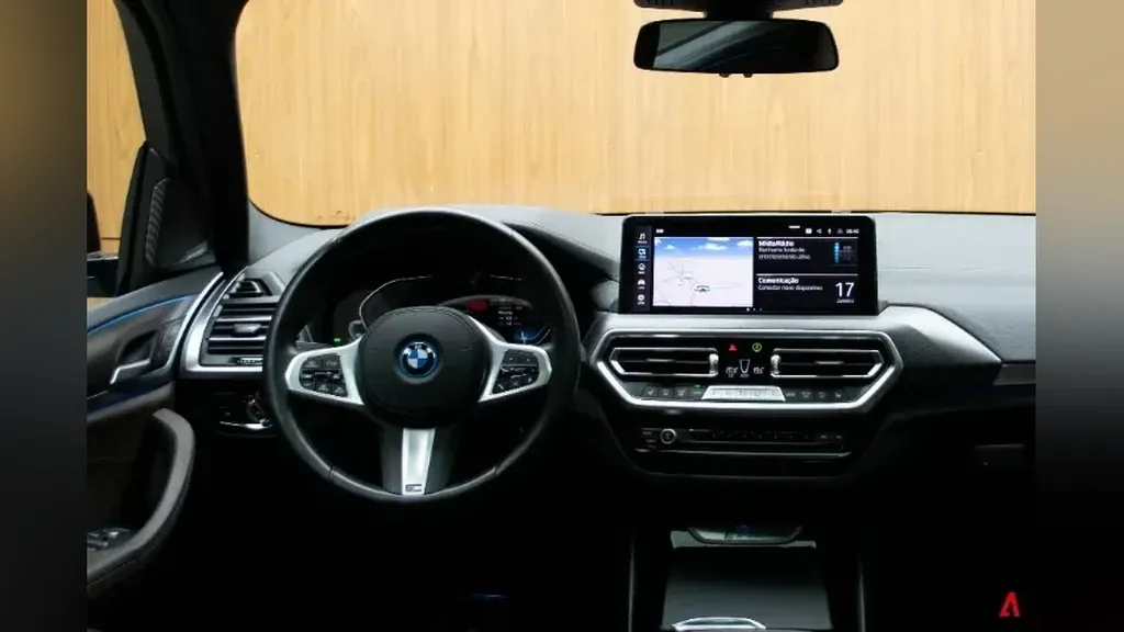 BMW IX3 - Imagem 12