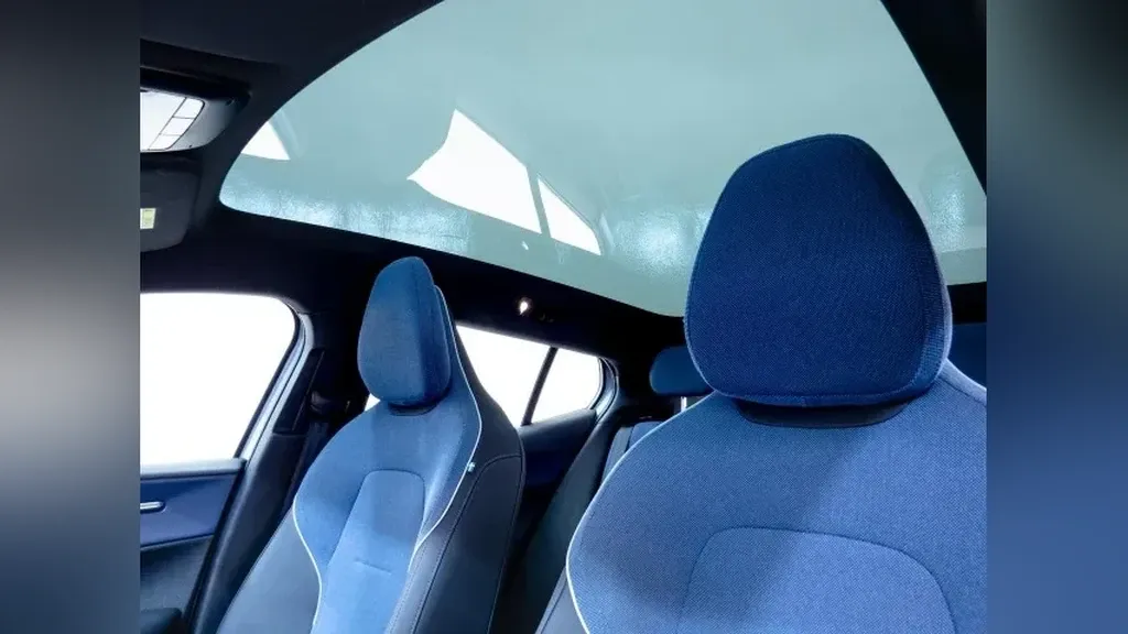 Volvo EX30 - Imagem 5